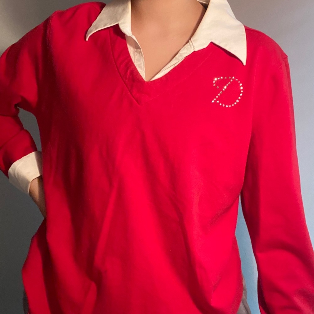 super cute red long sleeve with white collar